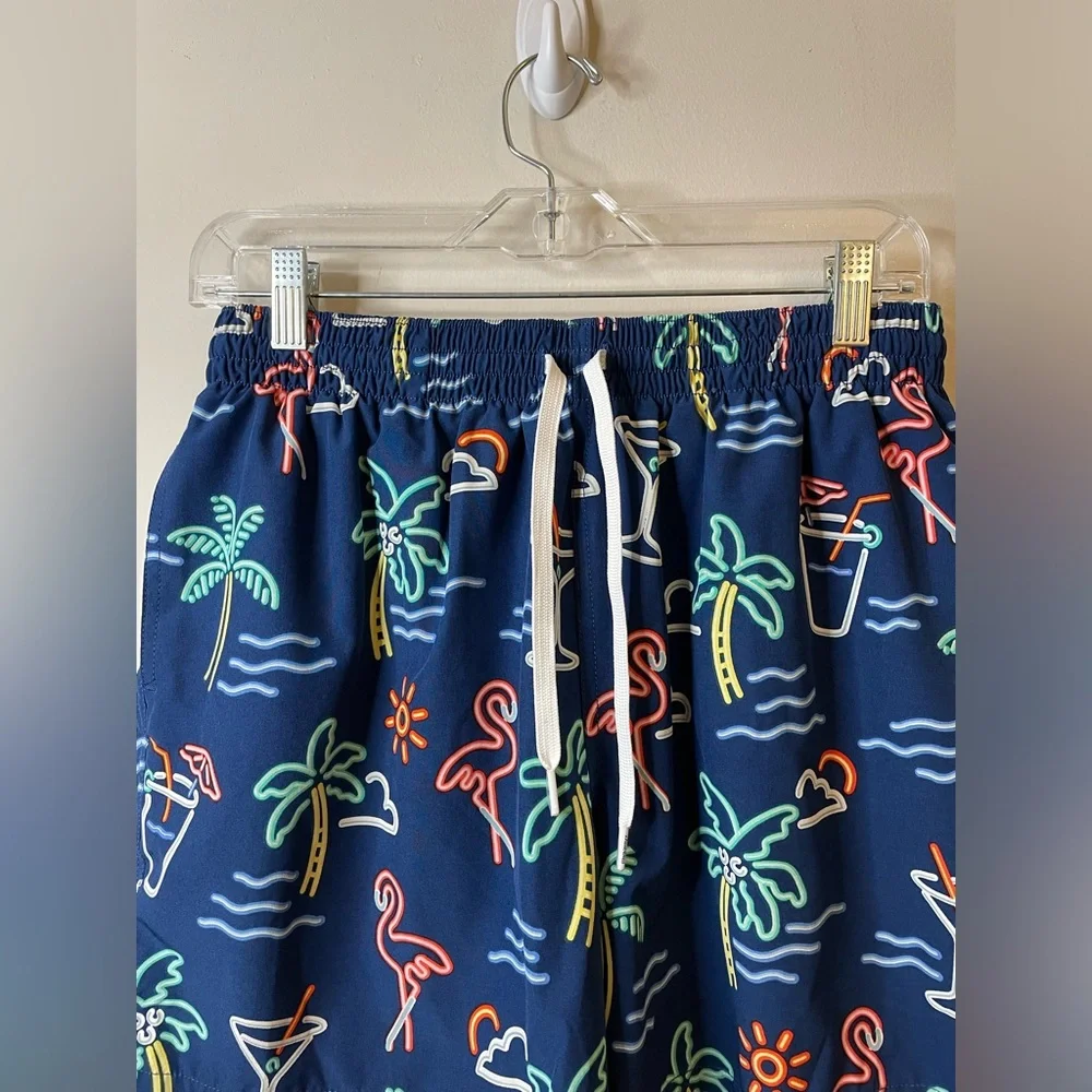 chubbies neon lights